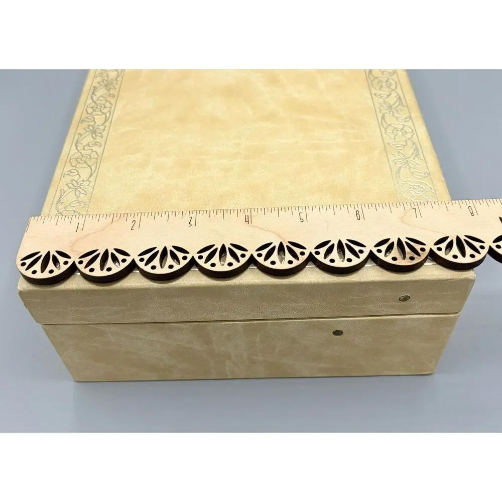 Vintage 1960s Mid-Century Old Hollywood Look Jewelry Box Beige and Gold